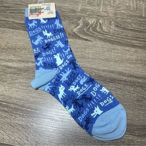 Blue Q woman's crew socks size 5-10 "Dogs, Dogs" NWT